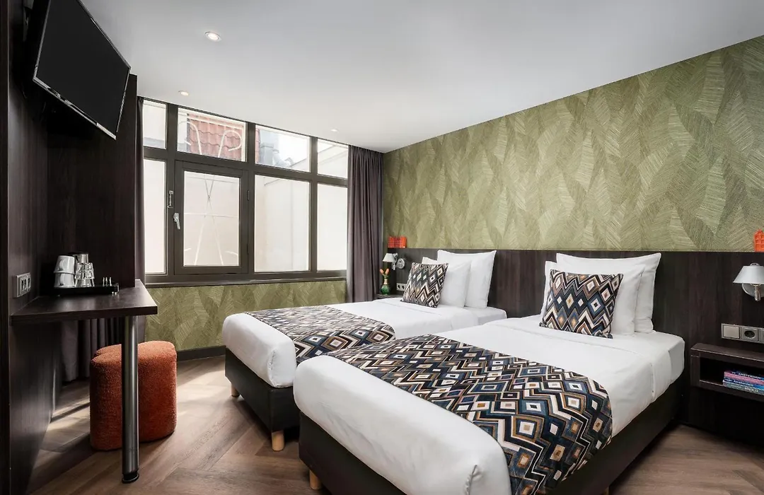 Hotel Damsquare-1