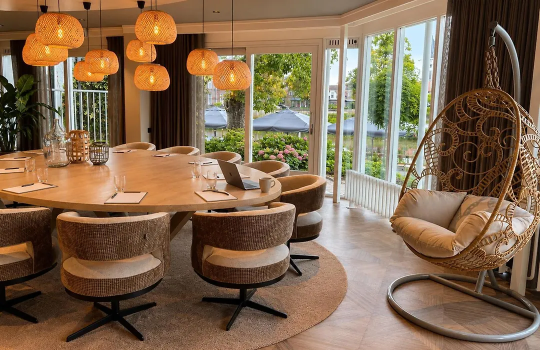 Hotel De Zon - Brasserie Bresson By Flow-1