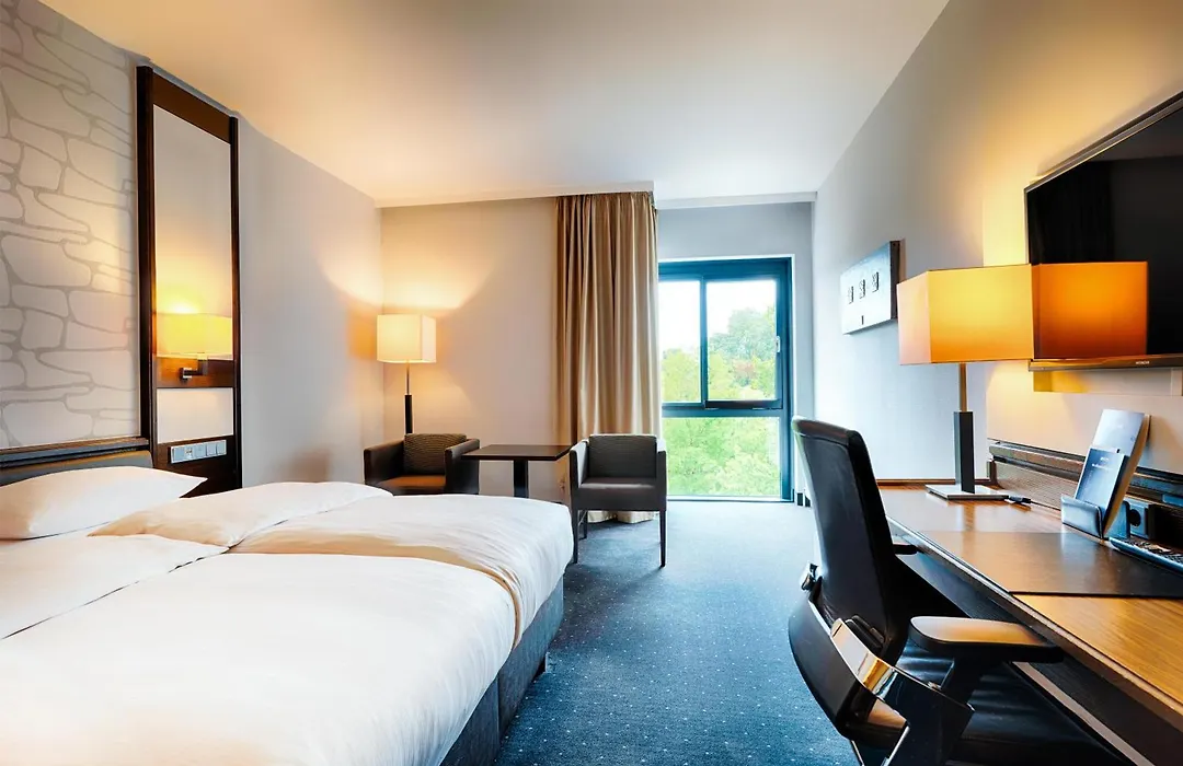 Park Inn by Radisson Lübeck-1