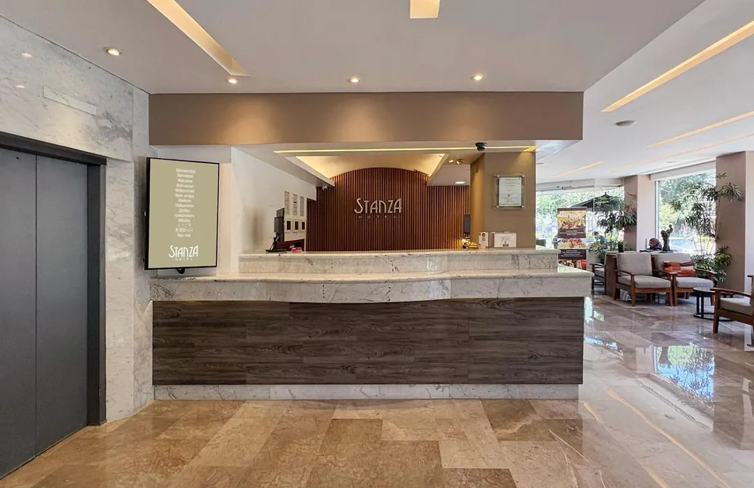 Stanza Hotel-1