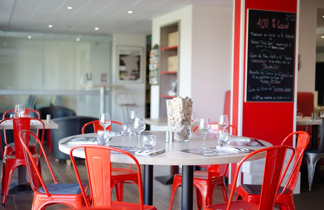 Brit Hotel Toulouse Colomiers – L’Esplanade-1