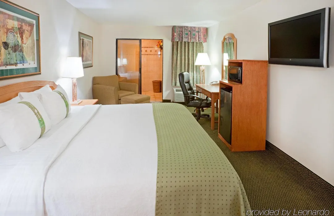 Holiday Inn Brownsville-1