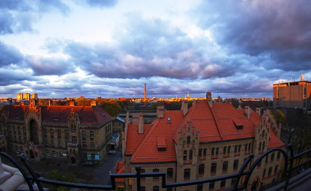 City Hotel Teater-1