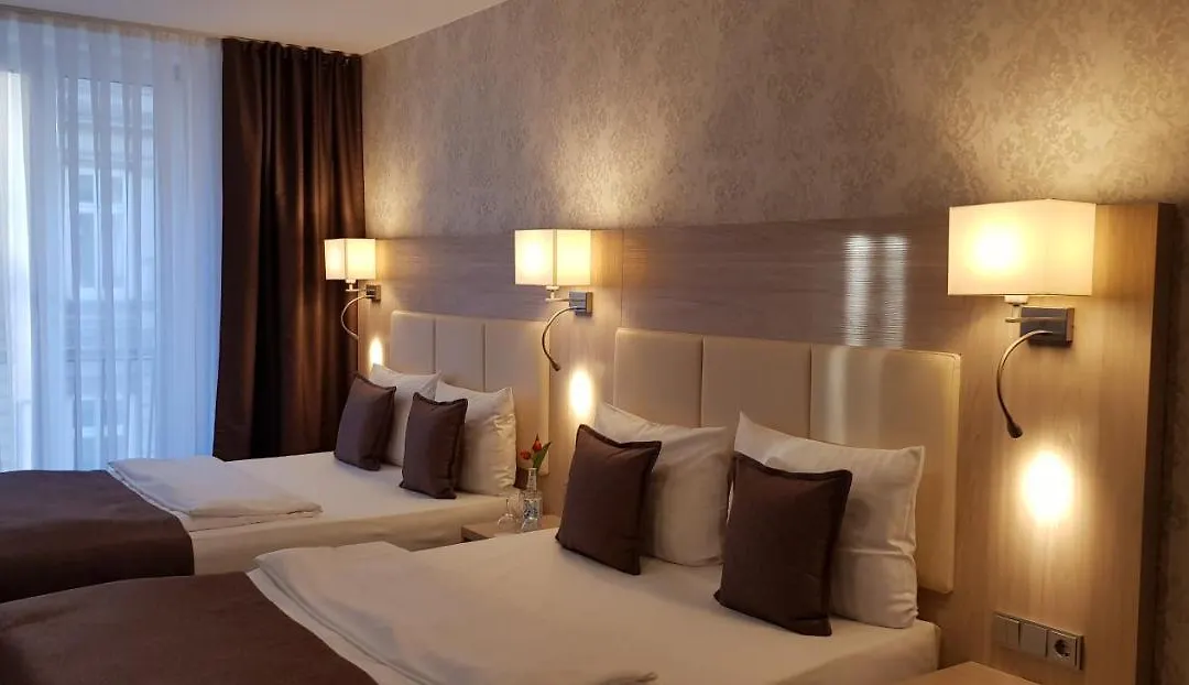 Hotel Budapester Hof-1