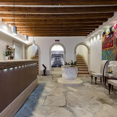Hotel Dell'Opera-2