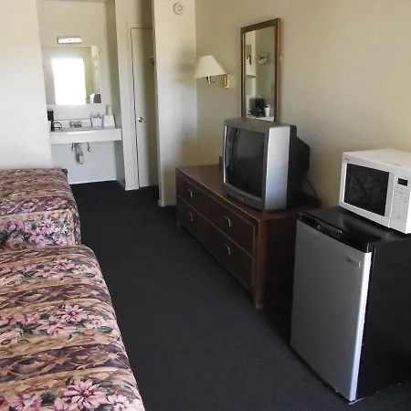 Glen Rose Inn & Suites-2