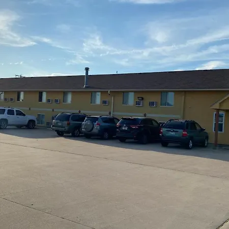Newton Inn In Newton, Ks-3