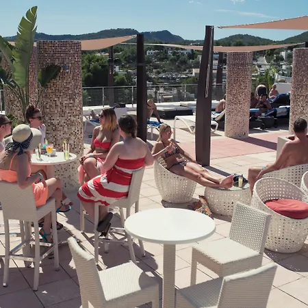 Azuline Hotel Bergantin-3