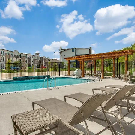 Hilton Garden Inn Denton-2