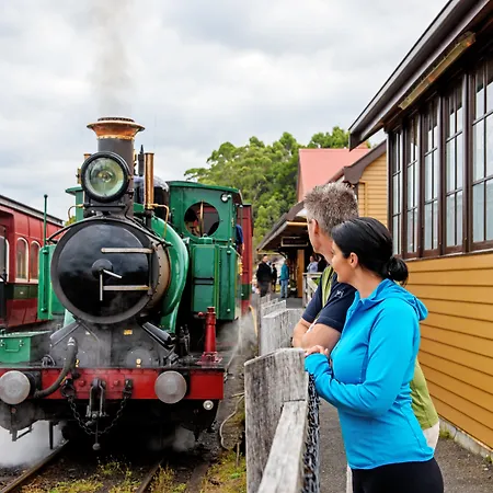 Strahan Village-2