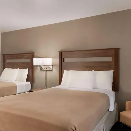 Baymont By Wyndham Buffalo-2
