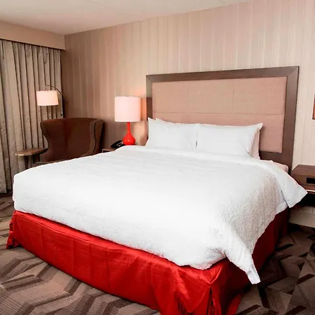 Hampton Inn & Suites By Hilton Thunder Bay-2