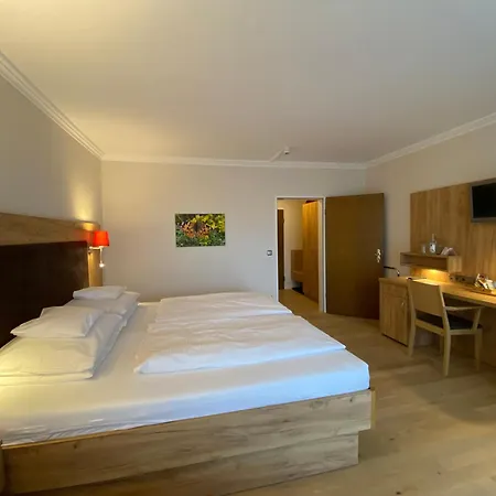 Sonnenhügel Hotel&Restaurant-3