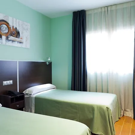 Hostal Avenida Barajas-2