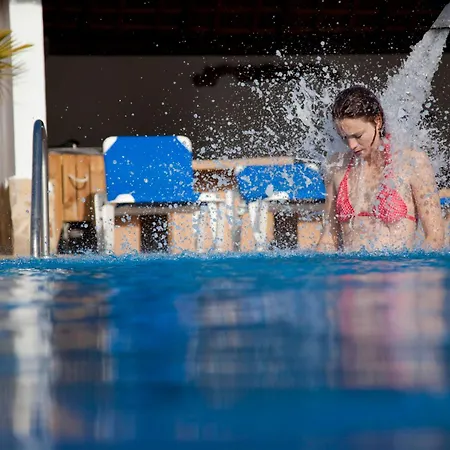 Hostal Los Pinos-3