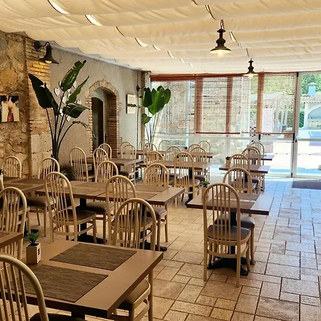 Hotel Castell Blanc-3