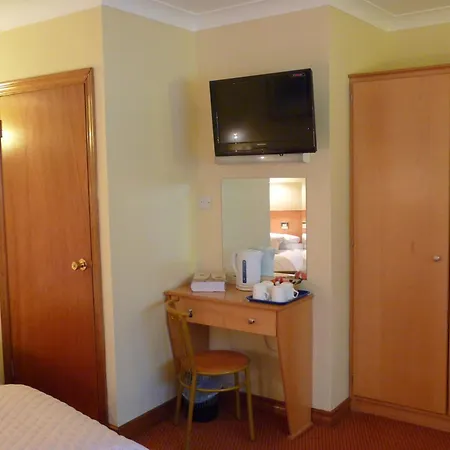 Holiday Hotel-3