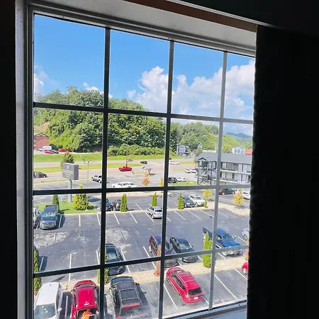 Country Inn & Suites By Radisson, Pigeon Forge South, Tn-3