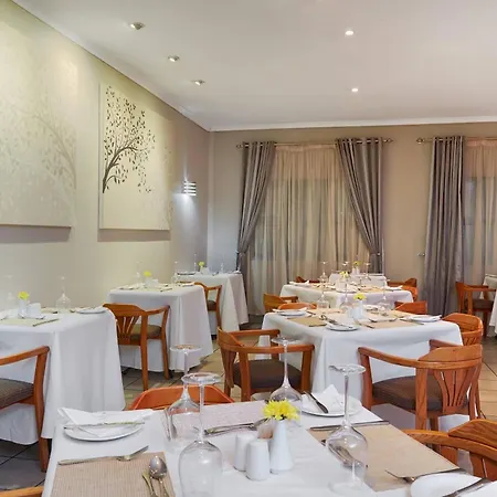 Protea Hotel By Marriott Polokwane Landmark-3