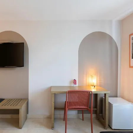 Hotel MS Ciudad Jardin Plus-2