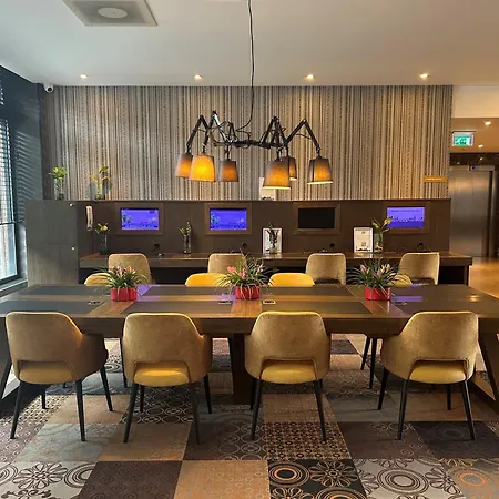 XO Hotels Park West-2