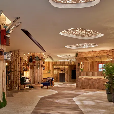 Treehouse Hotel Manchester-3