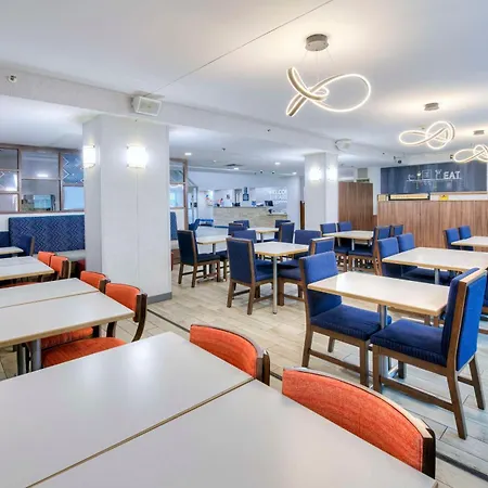 Hampton By Hilton Ottawa-3