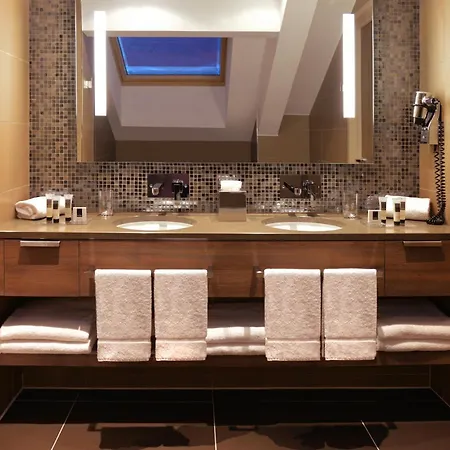 Hotel Le Savoy-3