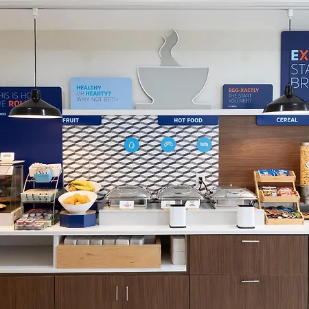 Holiday Inn Express & Suites Chicago West - St Charles By Ihg-3