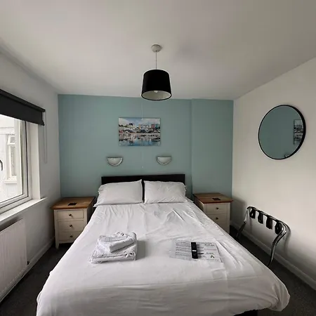 Cottage Court Hotel-2