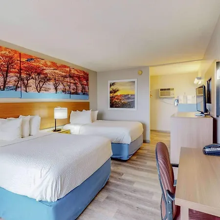 Days Inn By Wyndham Socorro-2