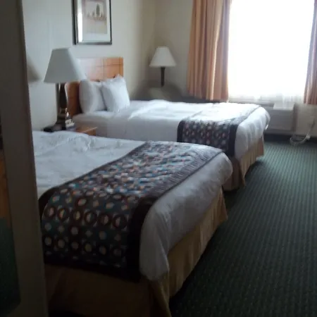 Baymont By Wyndham Waterloo-3
