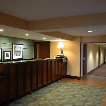 Hampton Inn Birch Run-2