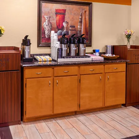 Best Western Plus Rockwall Inn & Suites-3