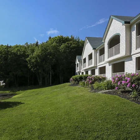 Spruce Point Inn Resort And Spa-2