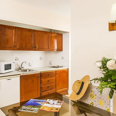 Apartamentos Guitart-2