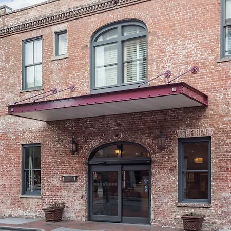 Staybridge Suites Savannah Historic District By Ihg-2