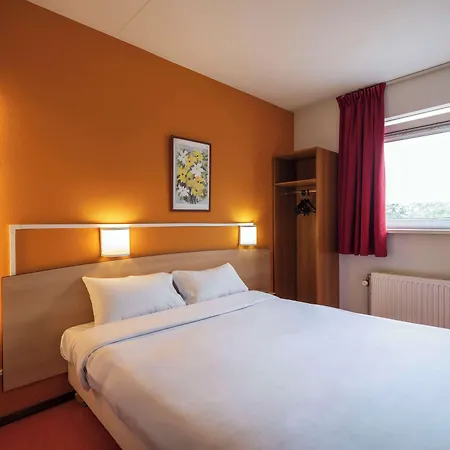 Premiere Classe Hotel Breda-2