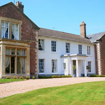 Glewstone Court Country House Hotel-2