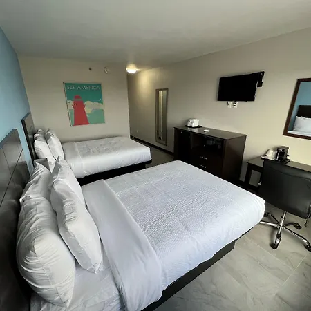 Travelodge By Wyndham Queens-3