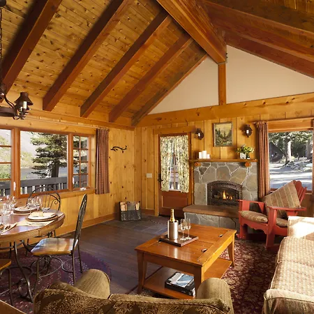 Tamarack Lodge-2