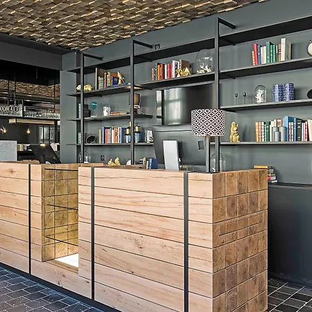 ibis Styles Laval Centre Gare-3