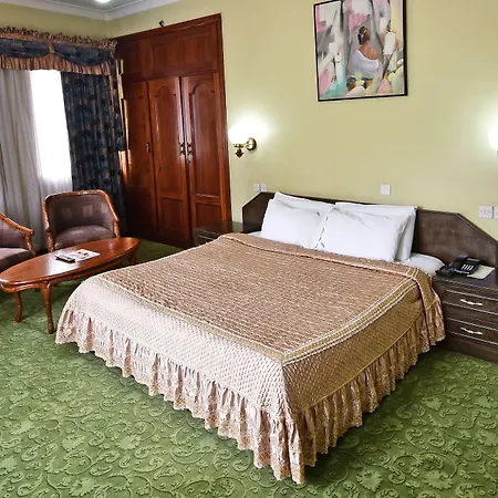 Grand Imperial Hotel-2