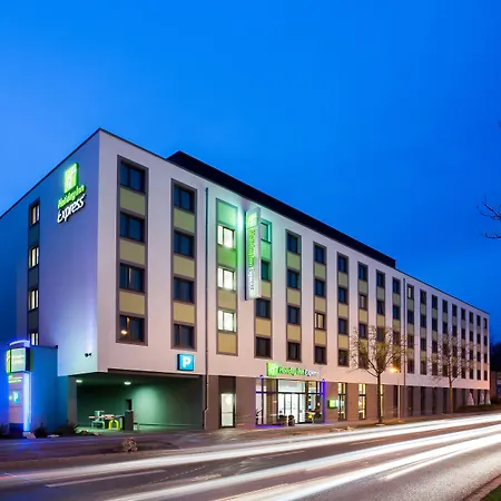 Holiday Inn Express Augsburg By Ihg-3