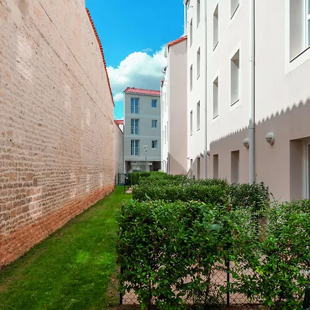 Appart'City Confort Niort Centre-3