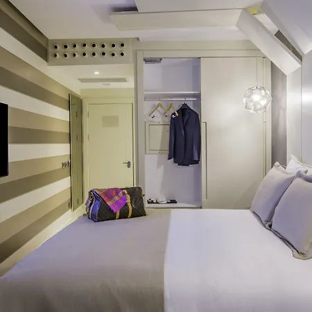 Maroon Hotel Pera-3