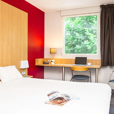 B&B HOTEL La Rochelle Centre-3