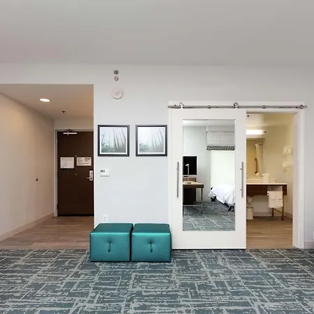 Hampton Inn Acworth-2
