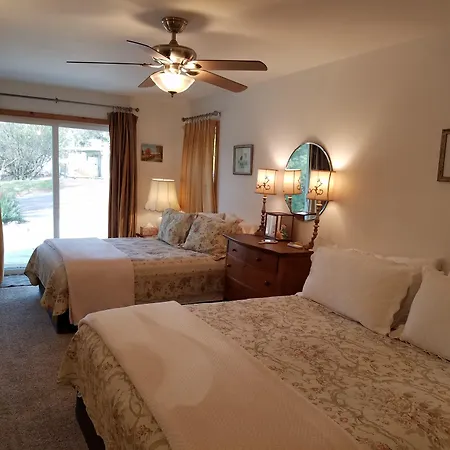 Yosemite Plaisance Bed&Breakfast-3