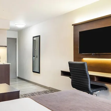 Microtel Inn & Suites By Wyndham Mont Tremblant-2